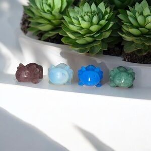 1pc Crystal Axolotl Carved Miniature Figurine